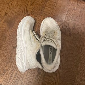 Hoka one one Clifton 8 white